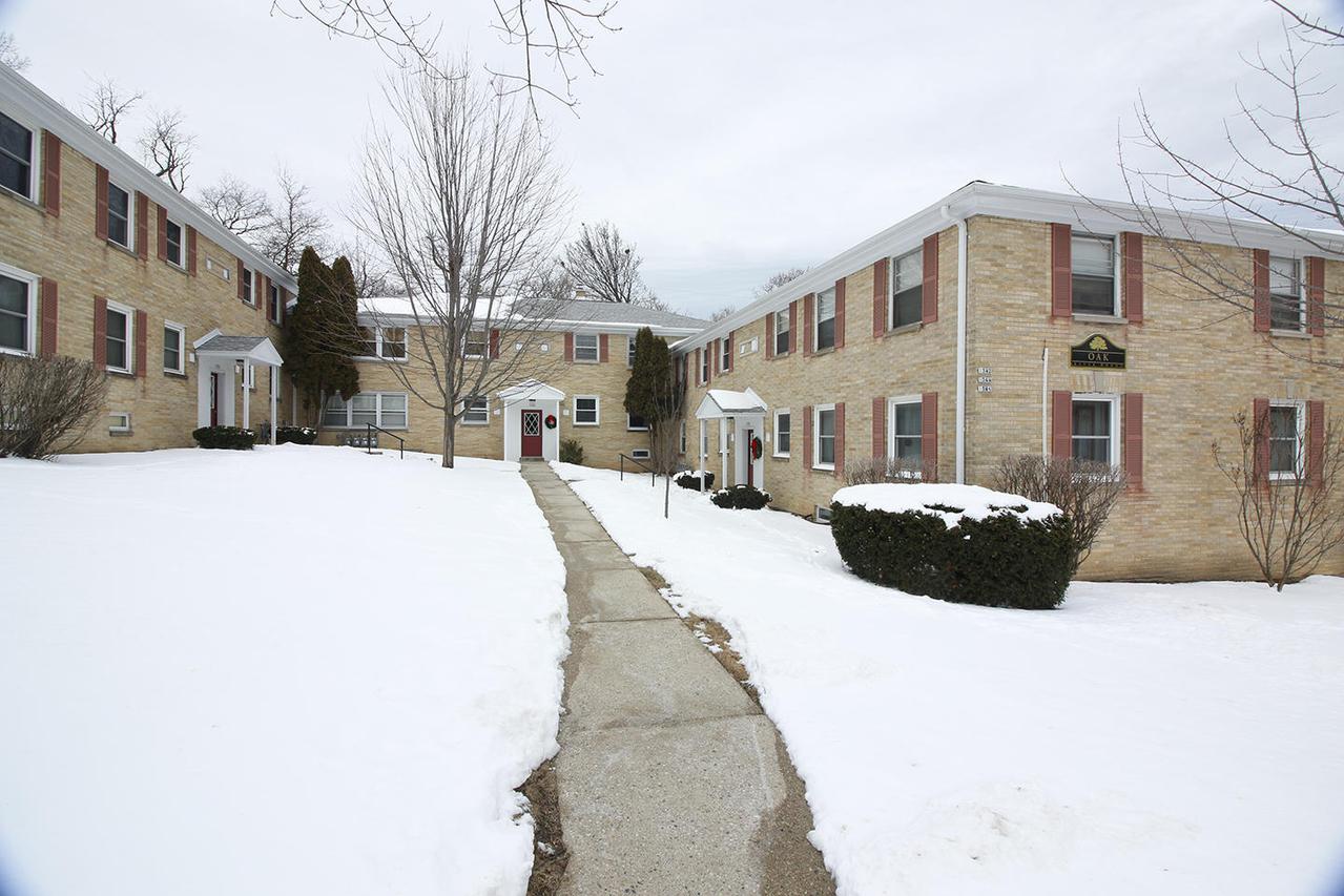 1344 E Randolph Ct #B, Milwaukee, WI 53212