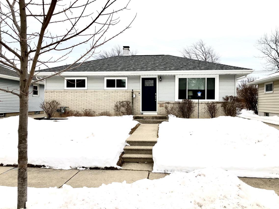 6610 S 19th St, Milwaukee, WI 53221