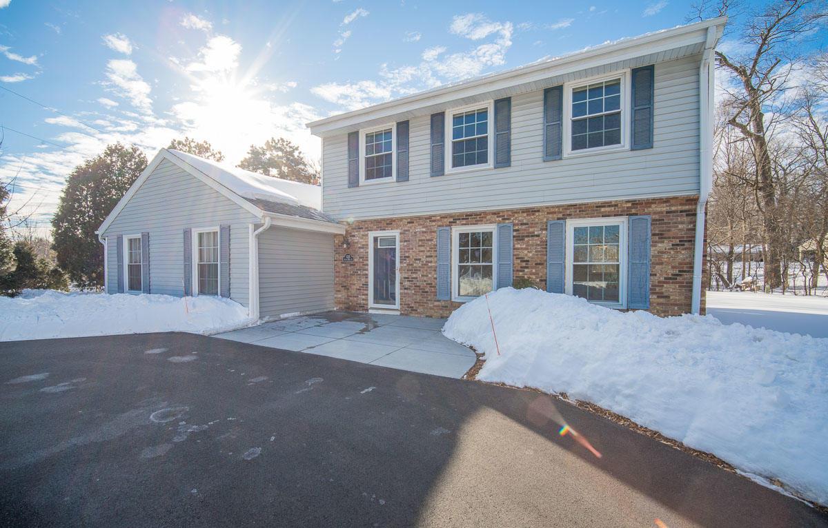 1335 S 124th St., Brookfield, WI 53005