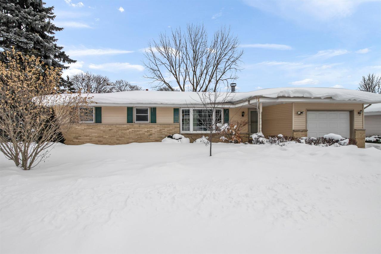 3215 91st St, Sturtevant, WI 53177