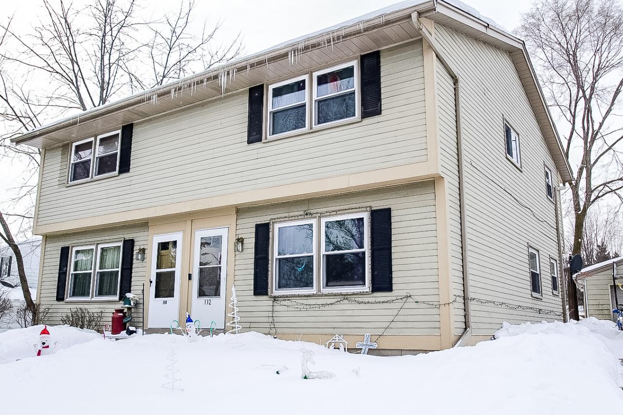 112 Kilps Ct #114, Waukesha, WI 53188
