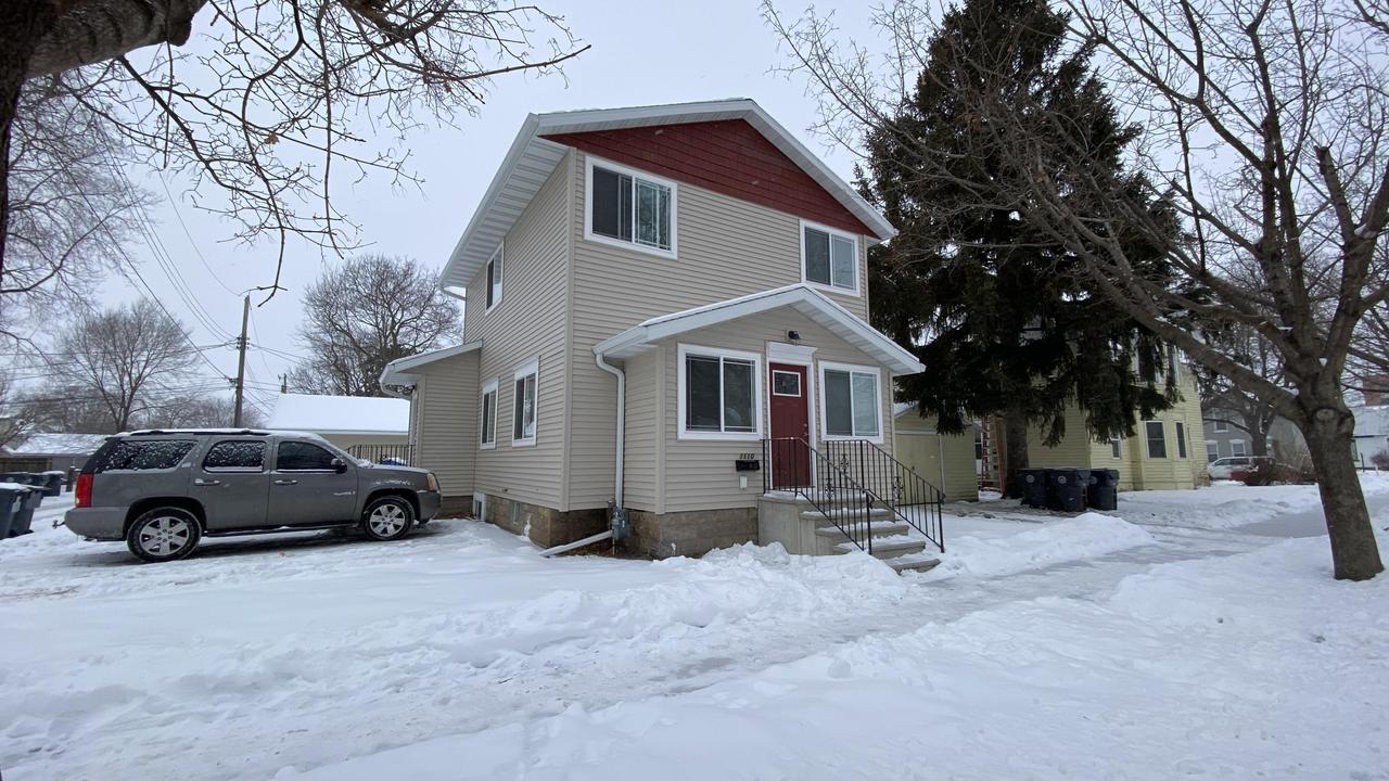 1110 10th St, La Crosse, WI 54601