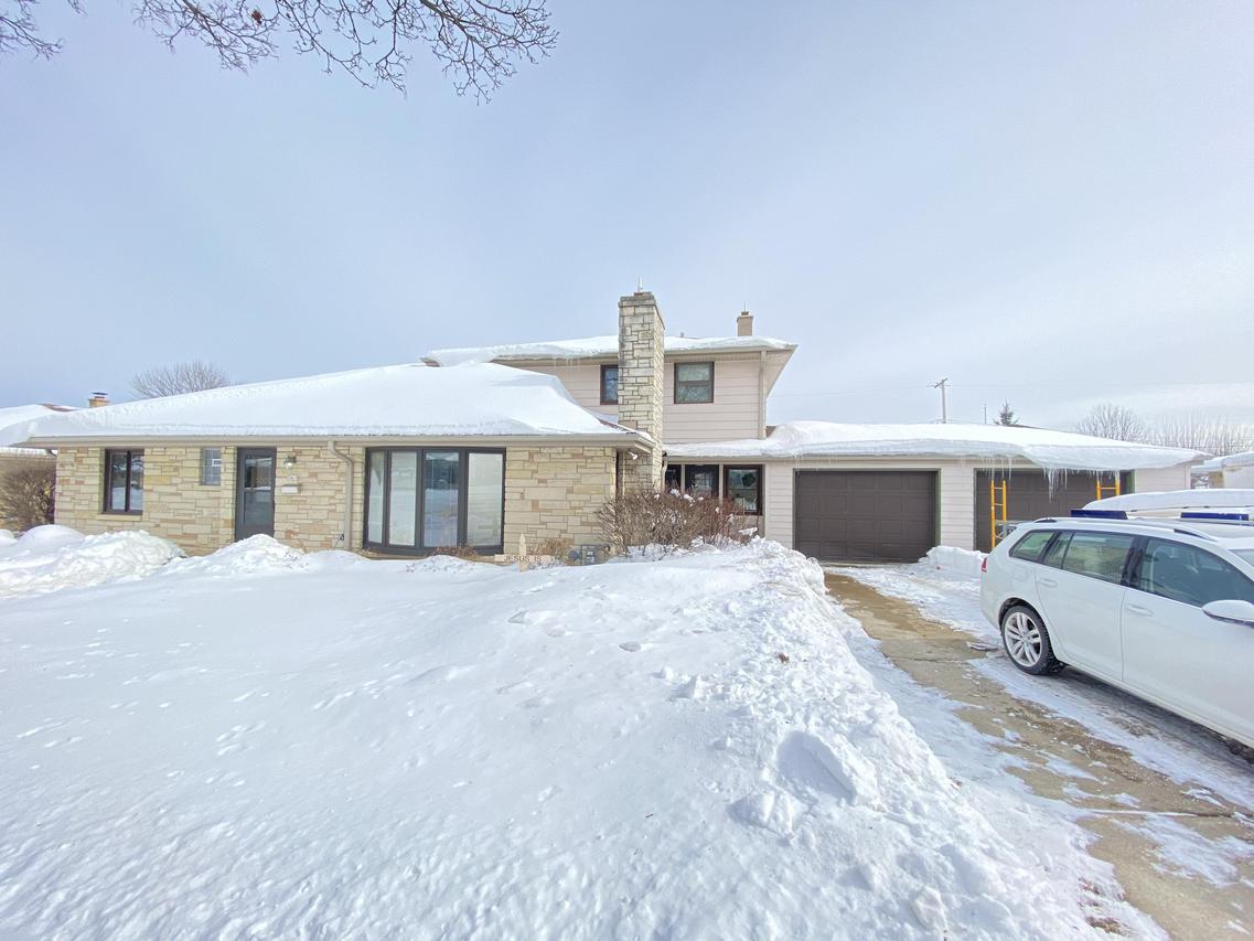 3424 S 86th St, Milwaukee, WI 53227