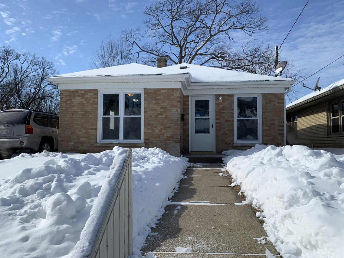 420 Blaine Ave., Racine, WI 53405