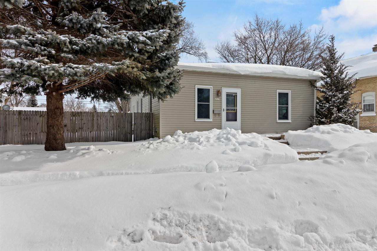 2917 96th St., Sturtevant, WI 53177
