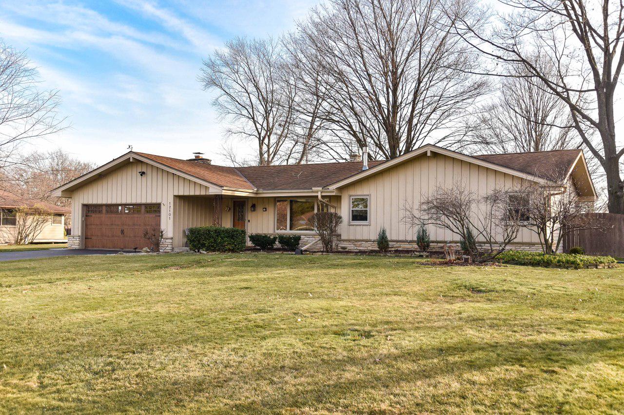 12101 W Bel Mar Dr., Franklin, WI 53132
