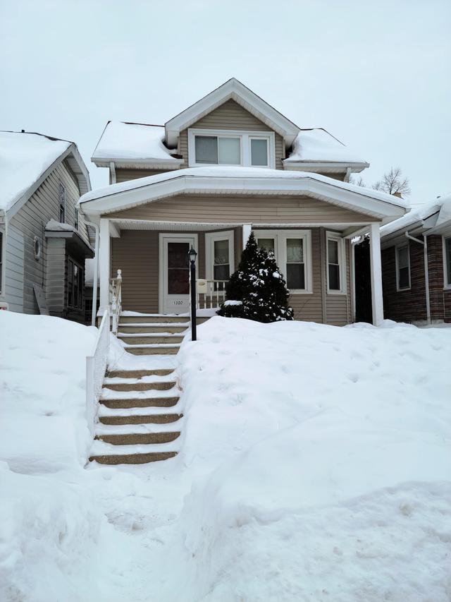 1320 S 73rd St., West Allis, WI 53214