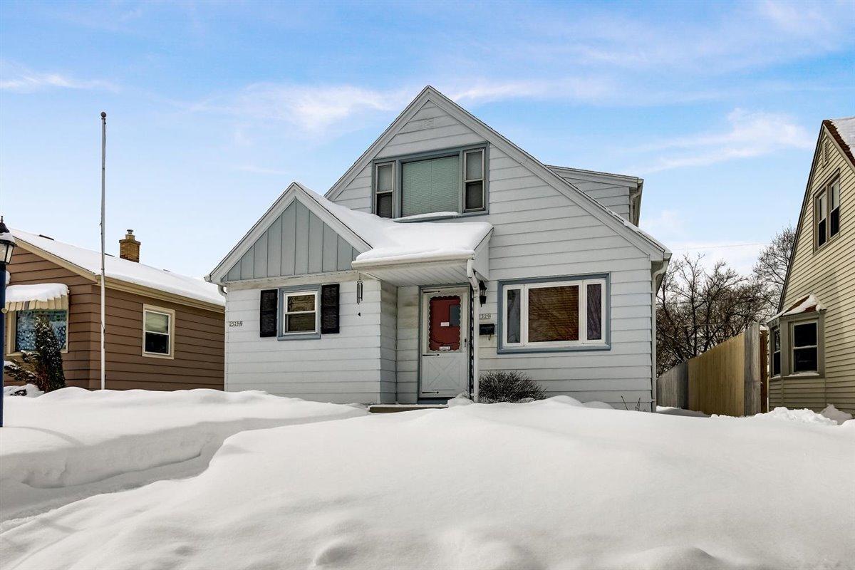 2529 S 70th St, Milwaukee, WI 53219