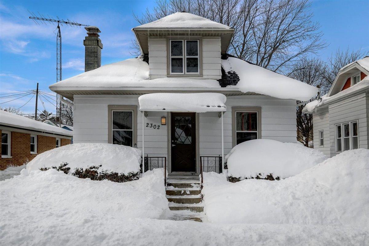 2302 Blake Ave, Racine, WI 53404
