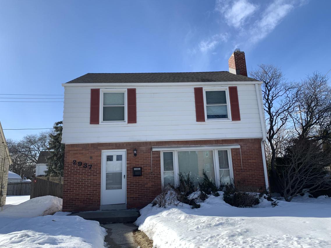 2937 N 67th St., Milwaukee, WI 53210