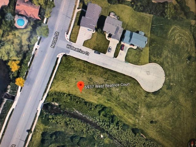 6937 W Beatrice Ct, Milwaukee, WI 53223