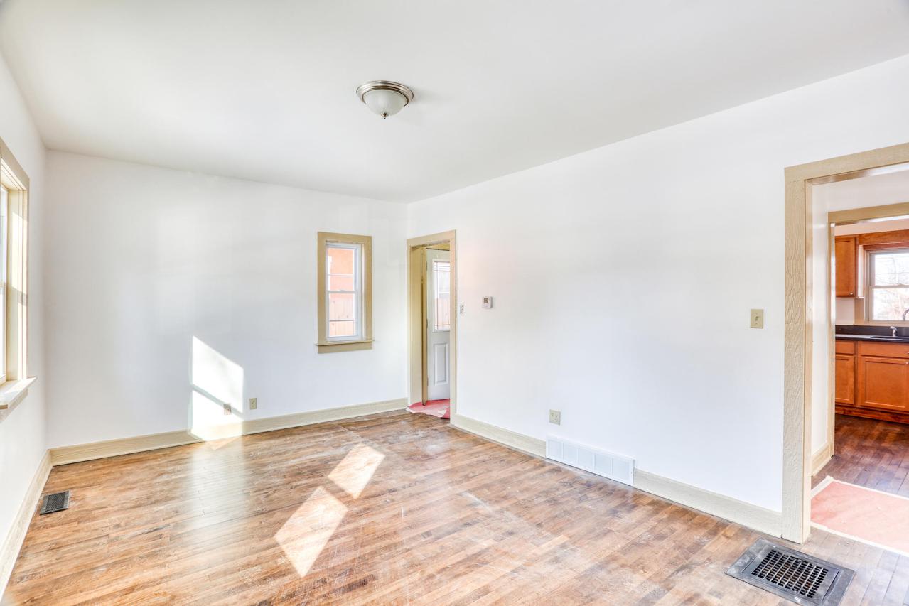 3434 N 1st St, Milwaukee, WI 53212