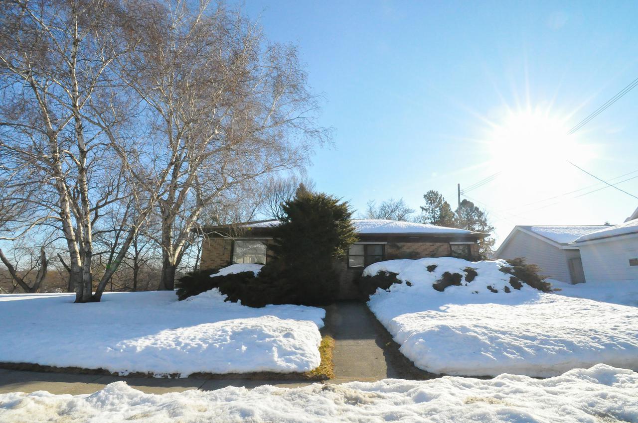 605 Chicago St., Racine, WI 53405