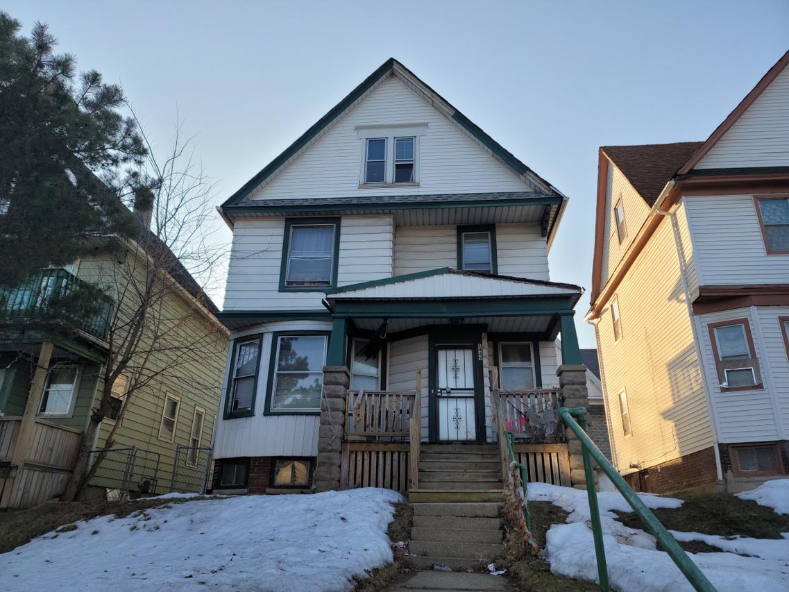 1449 N 35th St, Milwaukee, WI 53208