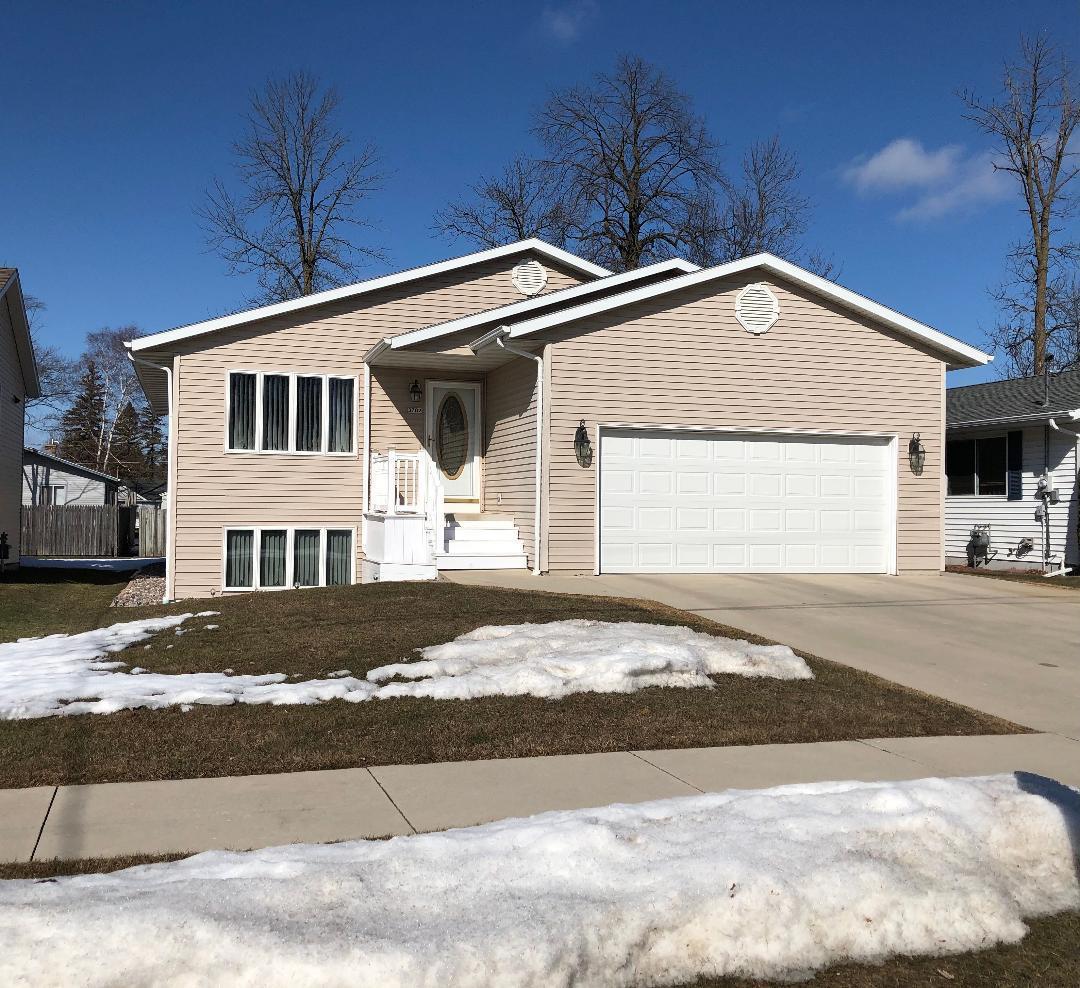 3702 Mackert St., Manitowoc, WI 54220