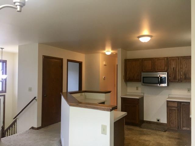 1901 Woodburn Rd. #B, Waukesha, WI 53188