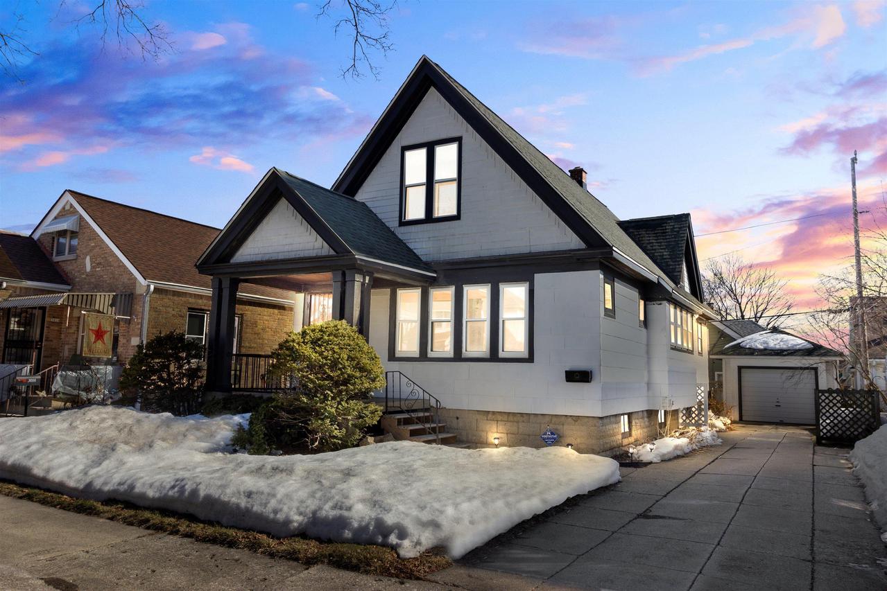 3010 N 58th, Milwaukee, WI 53210