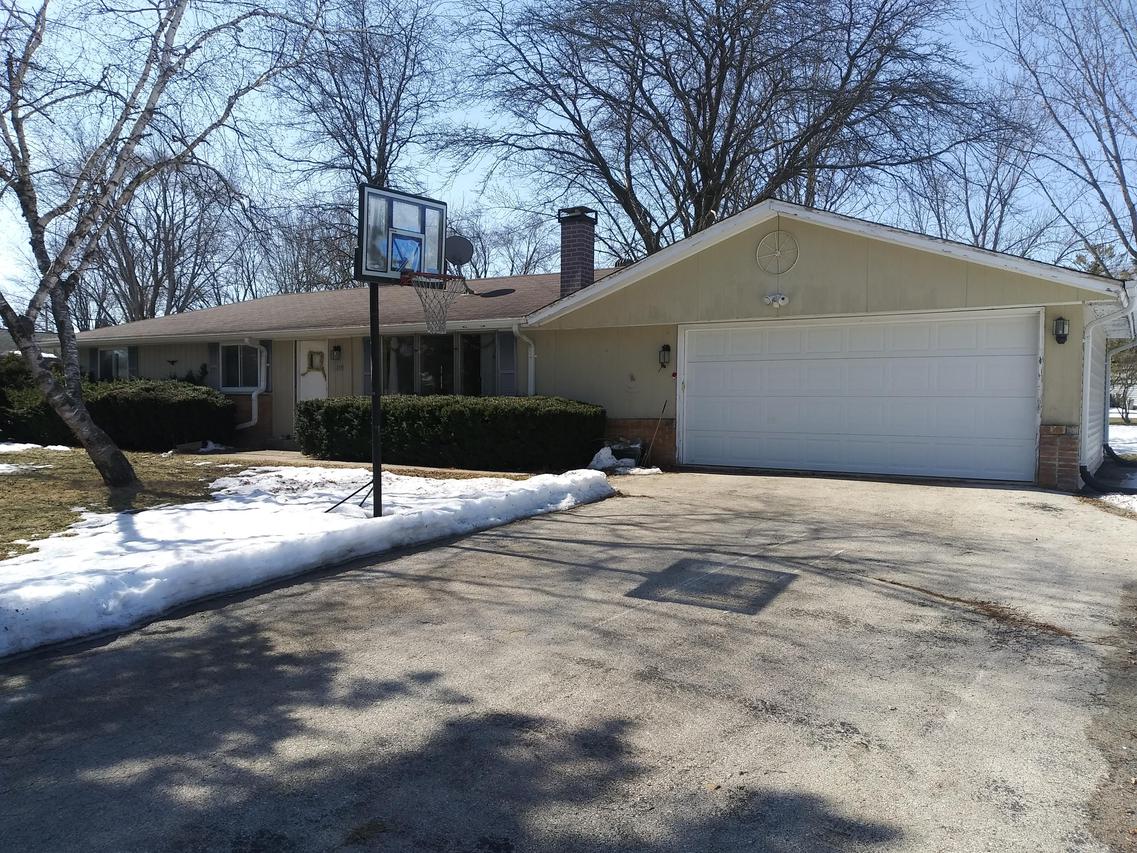 3257 S 146th St., New Berlin, WI 53151