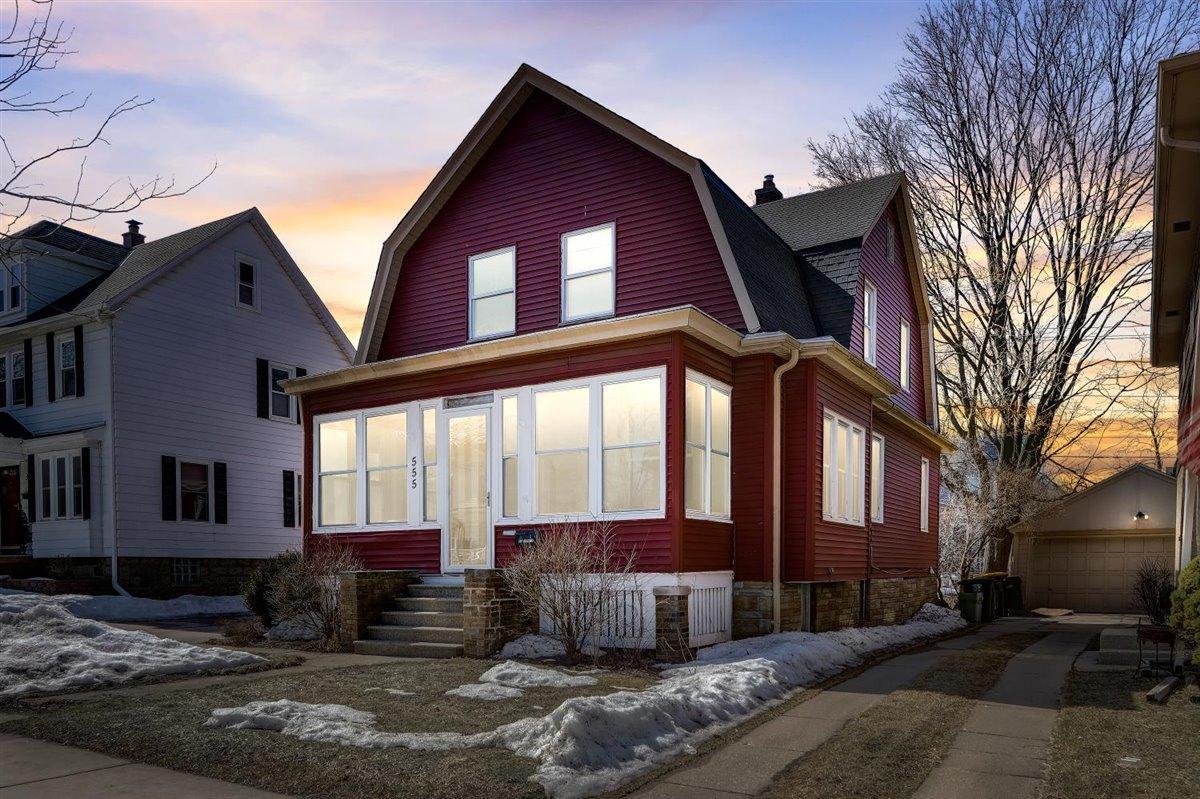 555 N 65th St #555A, Wauwatosa, WI 53213