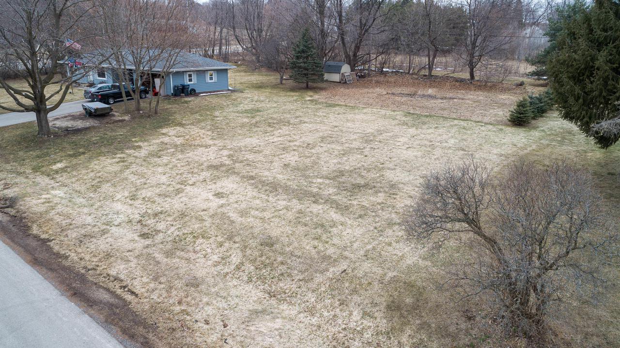 Lt0 W Highland Dr, New Berlin, WI 53146