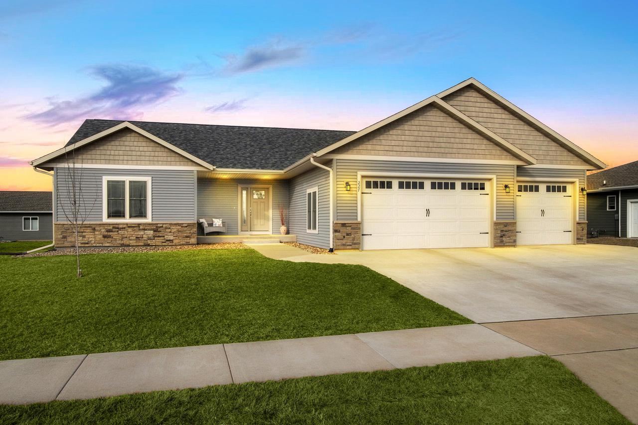 227 Howard Dr., Holmen, WI 54636