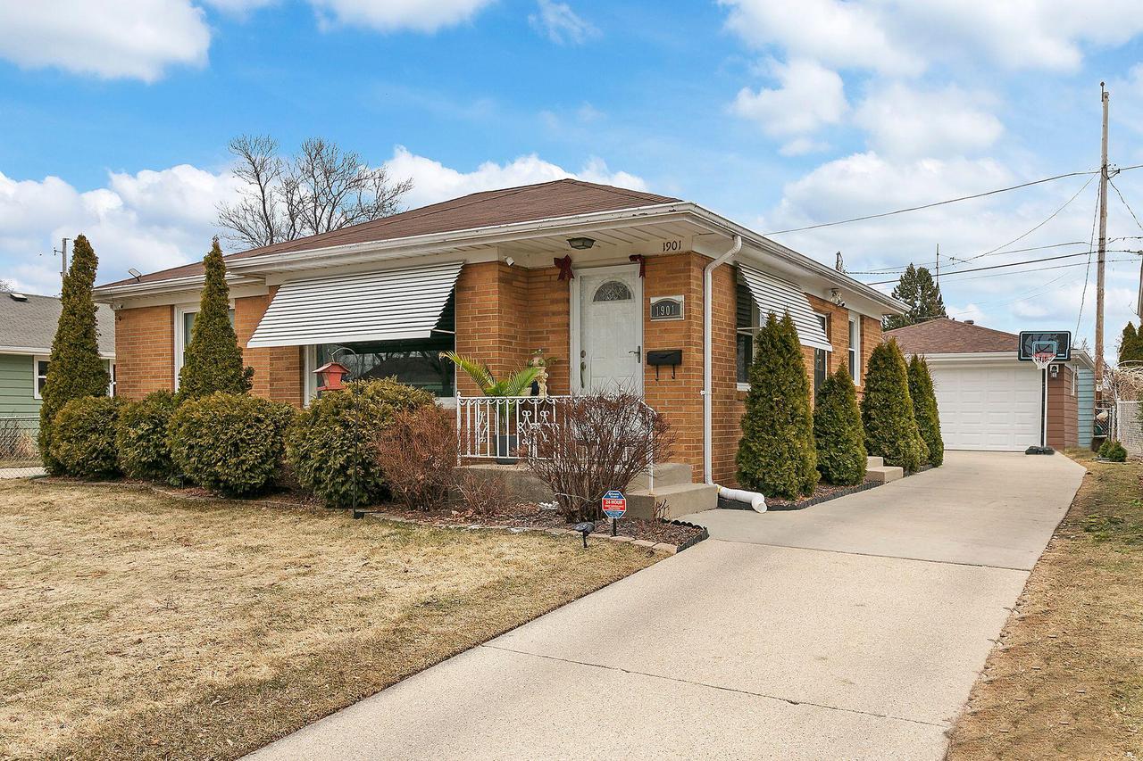 1901 Arcturus Ave., Racine, WI 53404