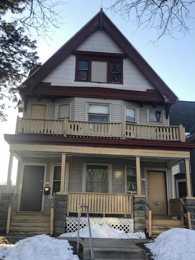 2209 N 40th St #2211, Milwaukee, WI 53208