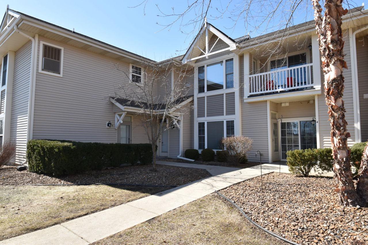 6235 W Walnut Ln. ##6, Cudahy, WI 53110