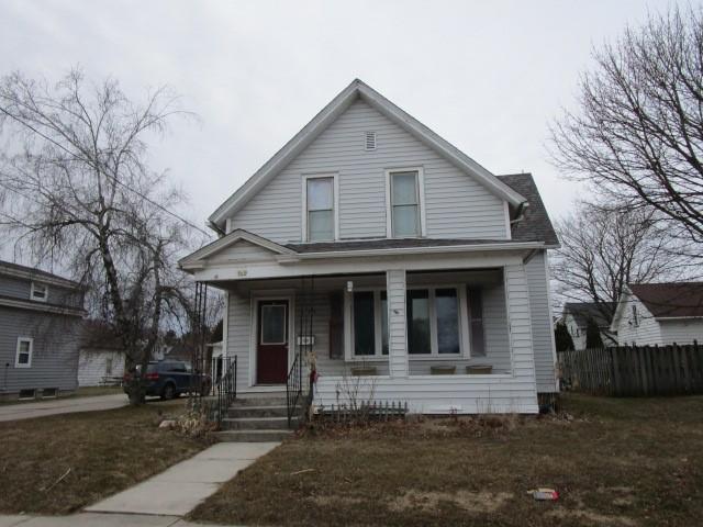 860 N 18th St., Manitowoc, WI 54220