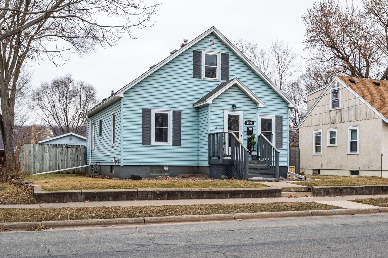1626 Onalaska Ave, La Crosse, WI 54603