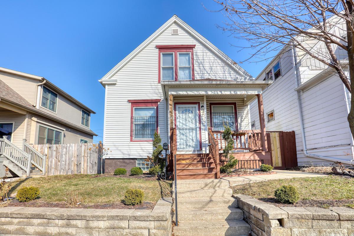 740 S 39th St, Milwaukee, WI 53215
