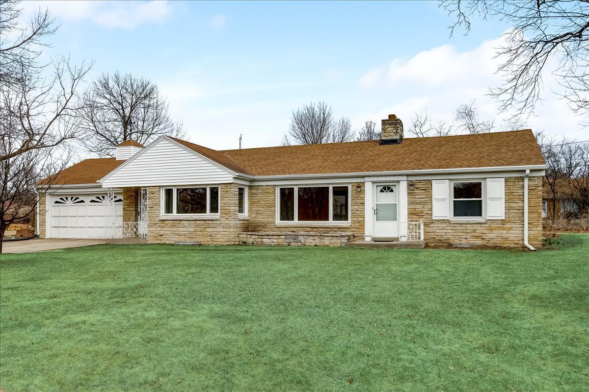 3160 N Menomonee River, Wauwatosa, WI 53222