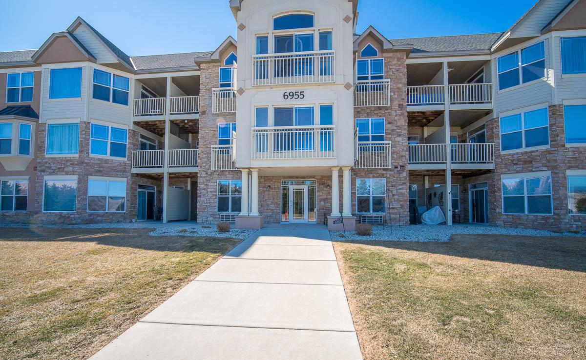 6955 S Riverwood Blvd. #201, Franklin, WI 53132