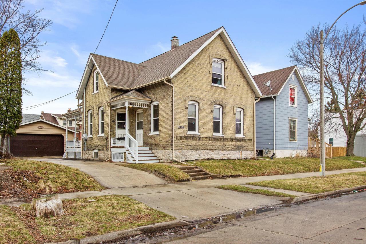 1928 Erie St., Racine, WI 53402