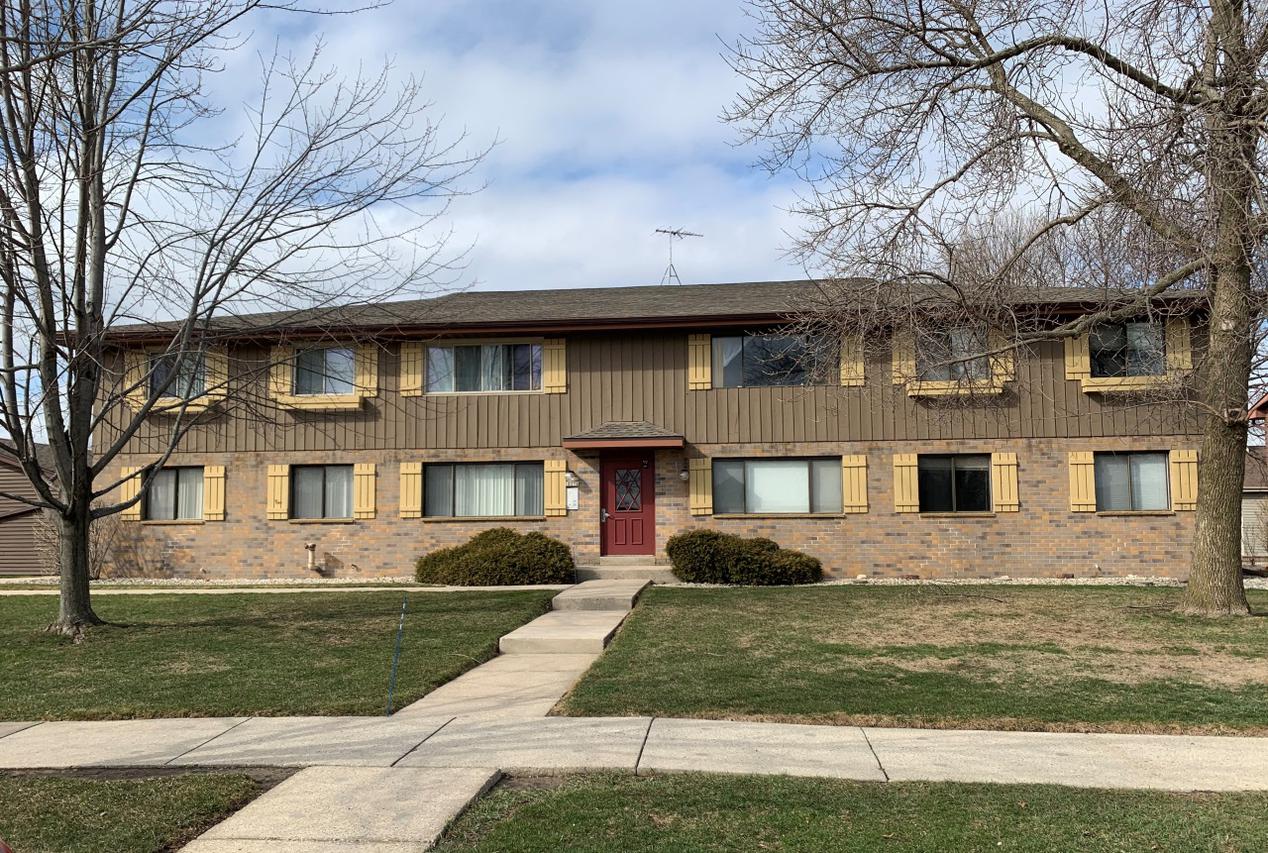 10376 W Whitnall Edge Ct ##103, Franklin, WI 53132