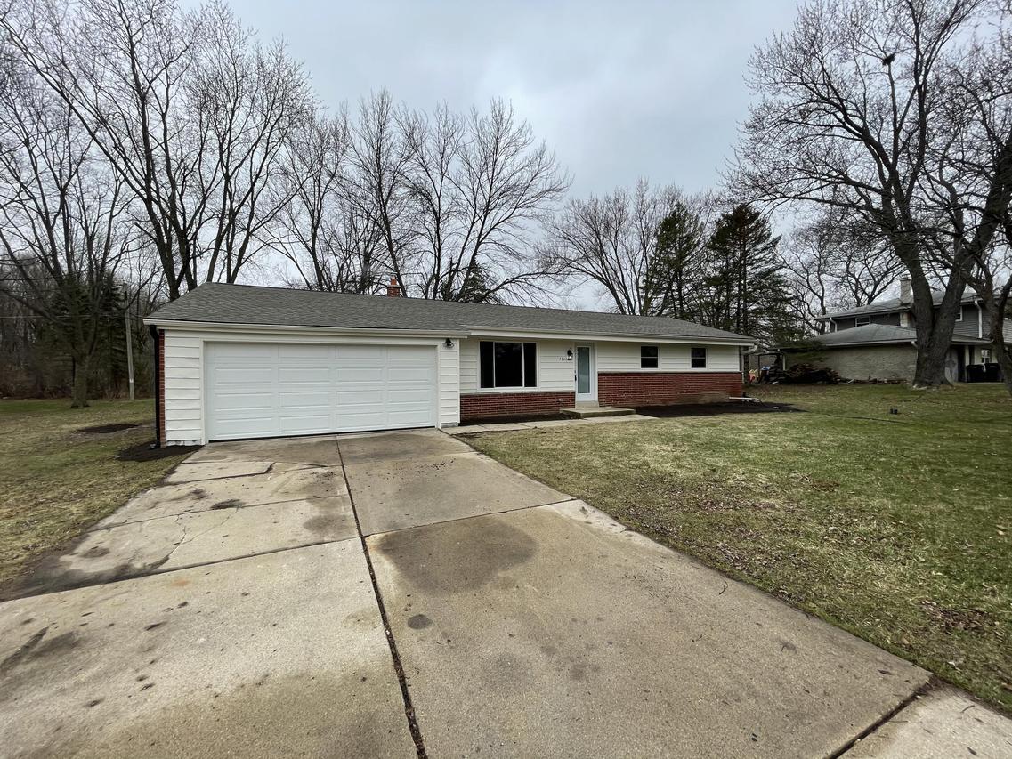 17011 W Salentine Dr., New Berlin, WI 53151