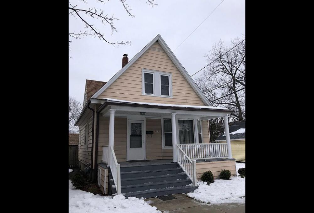 2217 65th St., Kenosha, WI 53143