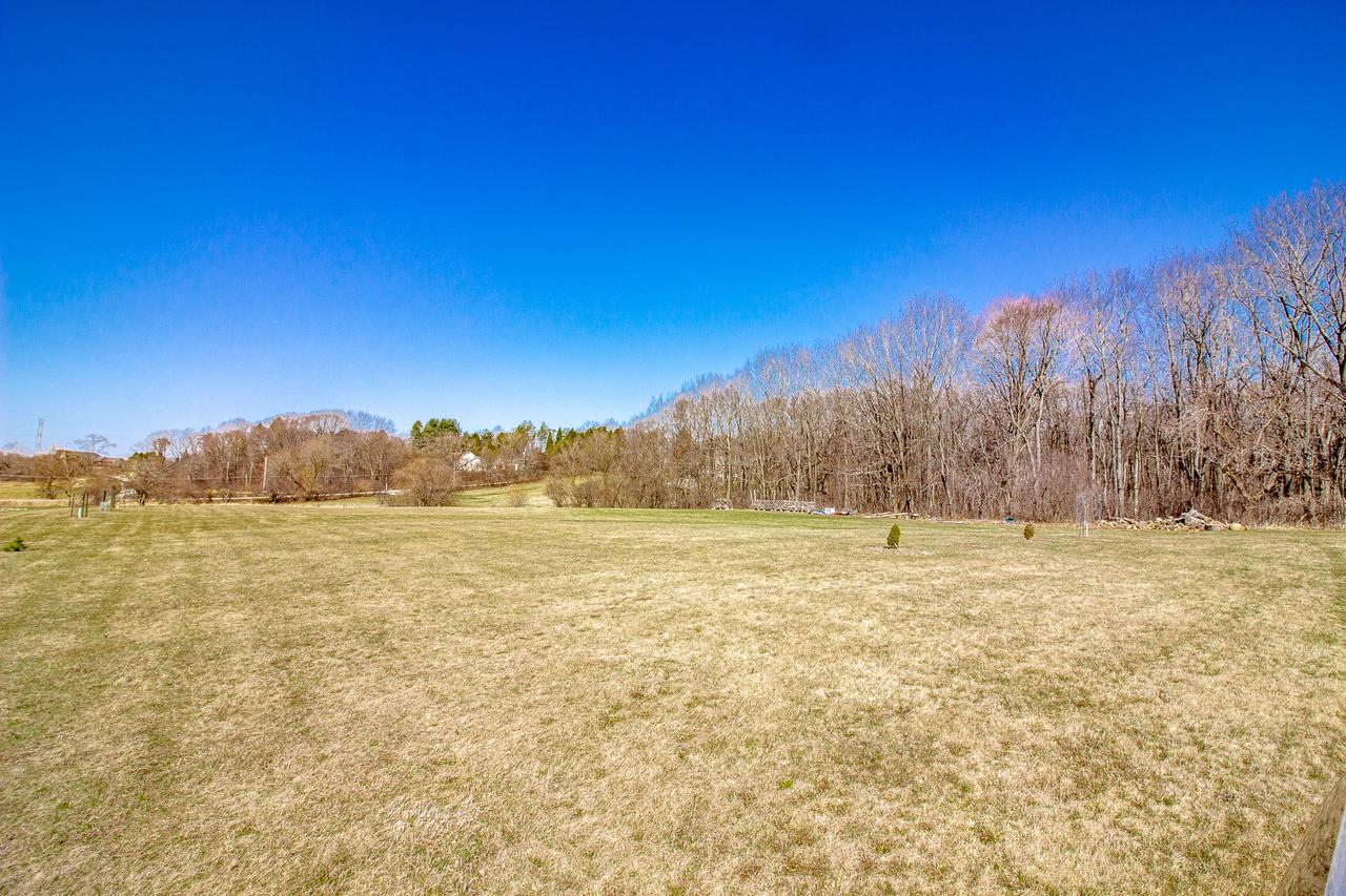 LT 3 Milkyway Rd., Waukesha, WI 53189