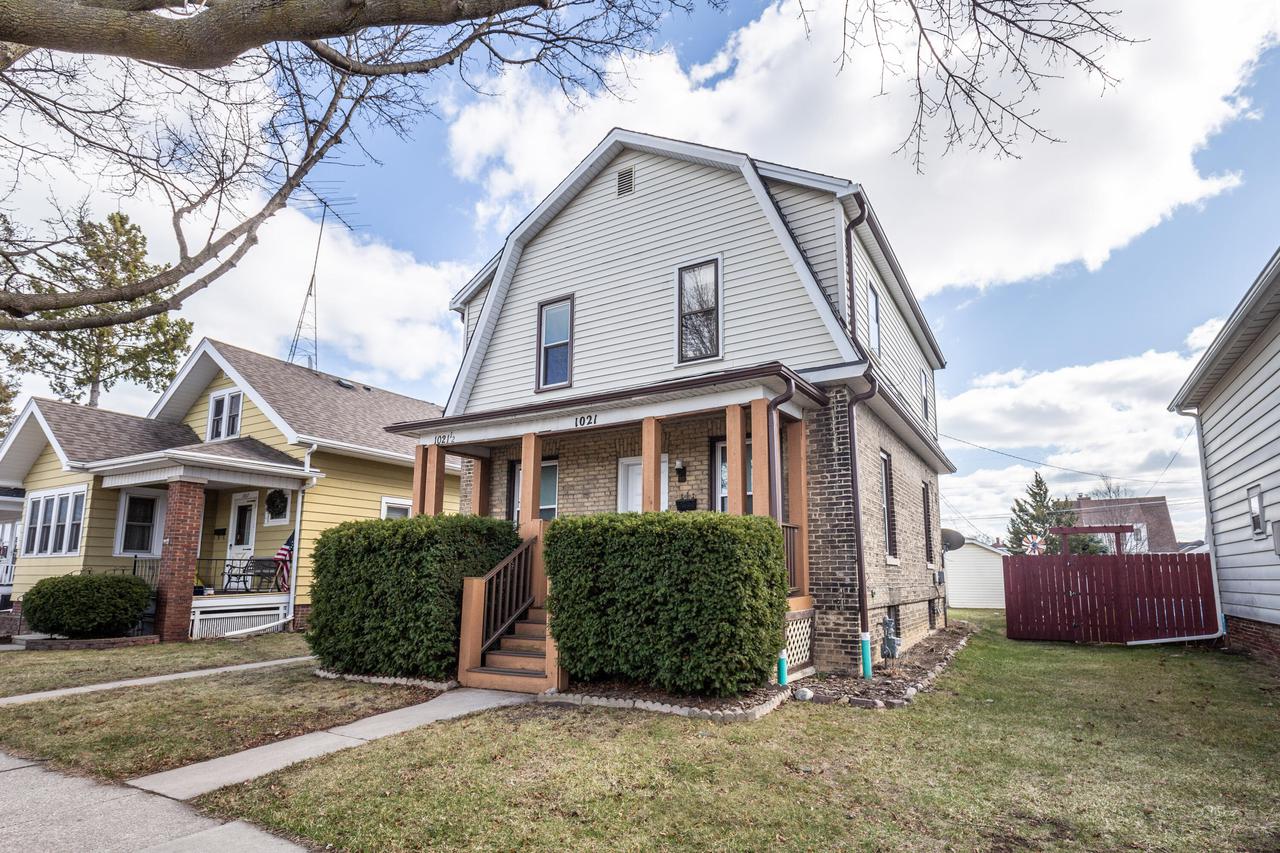 1021 Walton Ave., Racine, WI 53402