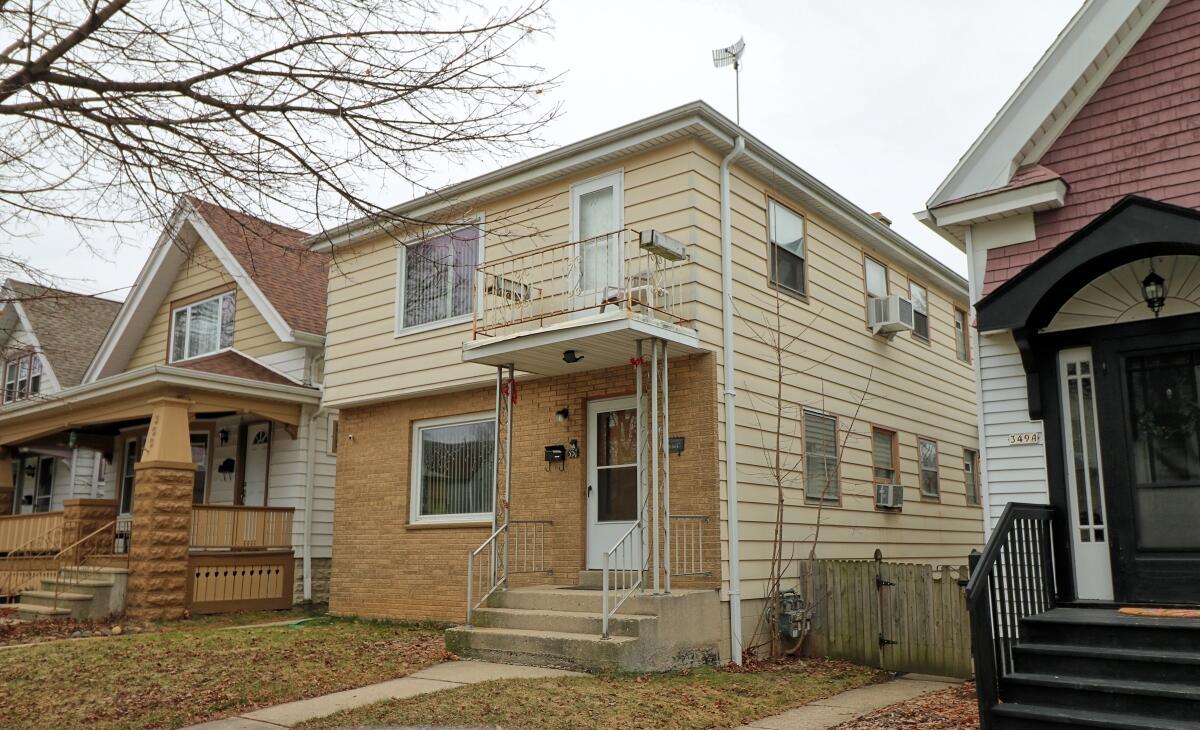 351 E Montana St. #353, Milwaukee, WI 53207