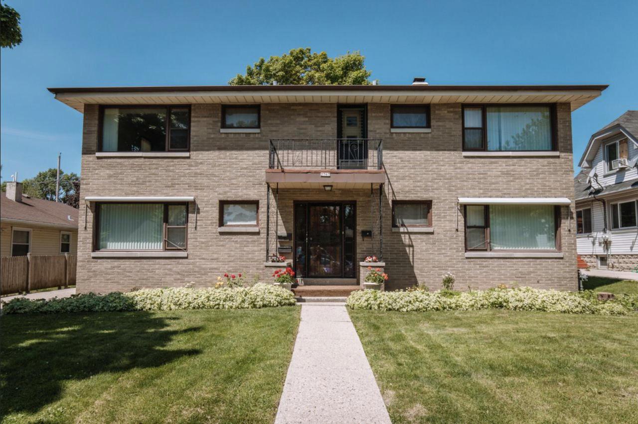 2767 S 71st St, Milwaukee, WI 53219