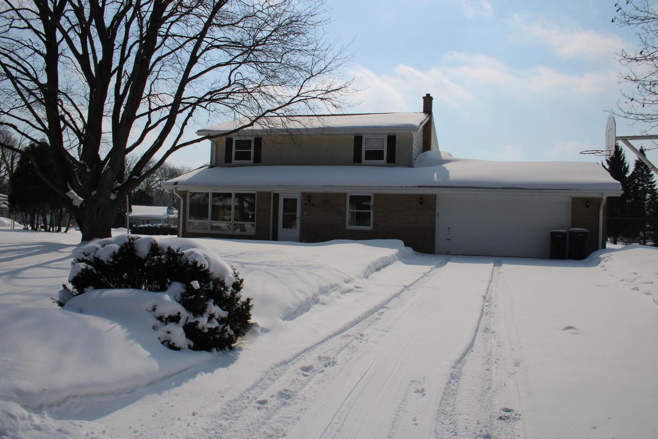 13775 Honey Ln., New Berlin, WI 53151