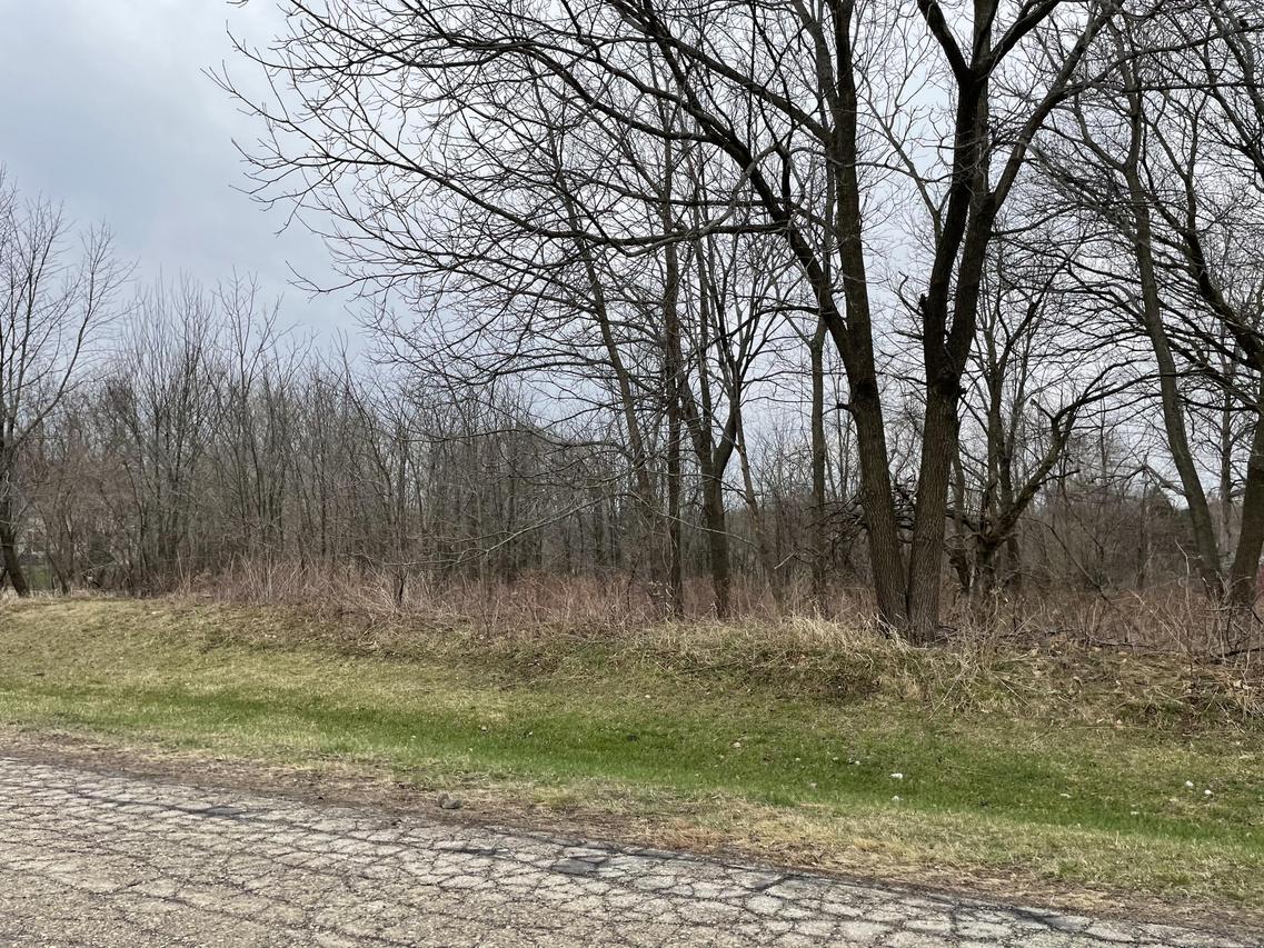 Lot1 Overlook Ter., Caledonia, WI 53108