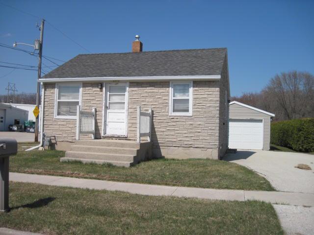 4022 Ellis St., Manitowoc, WI 54220