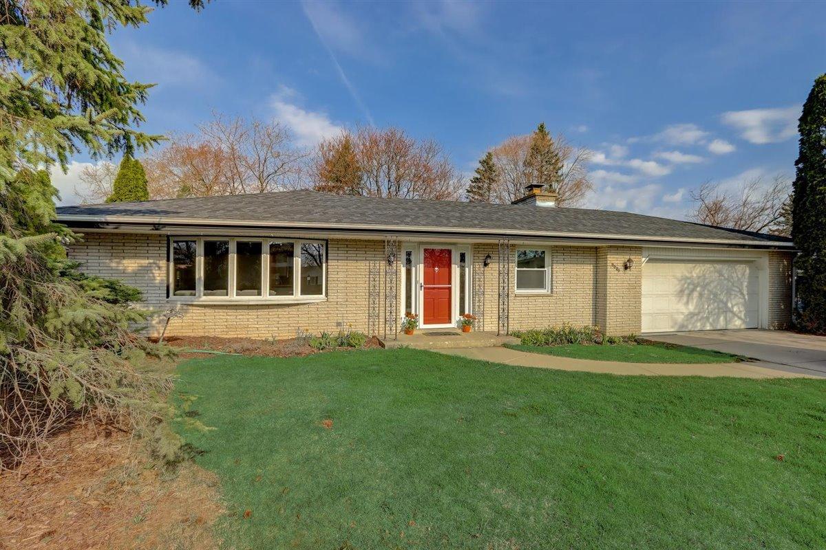 3575 S Russel Rd., New Berlin, WI 53151