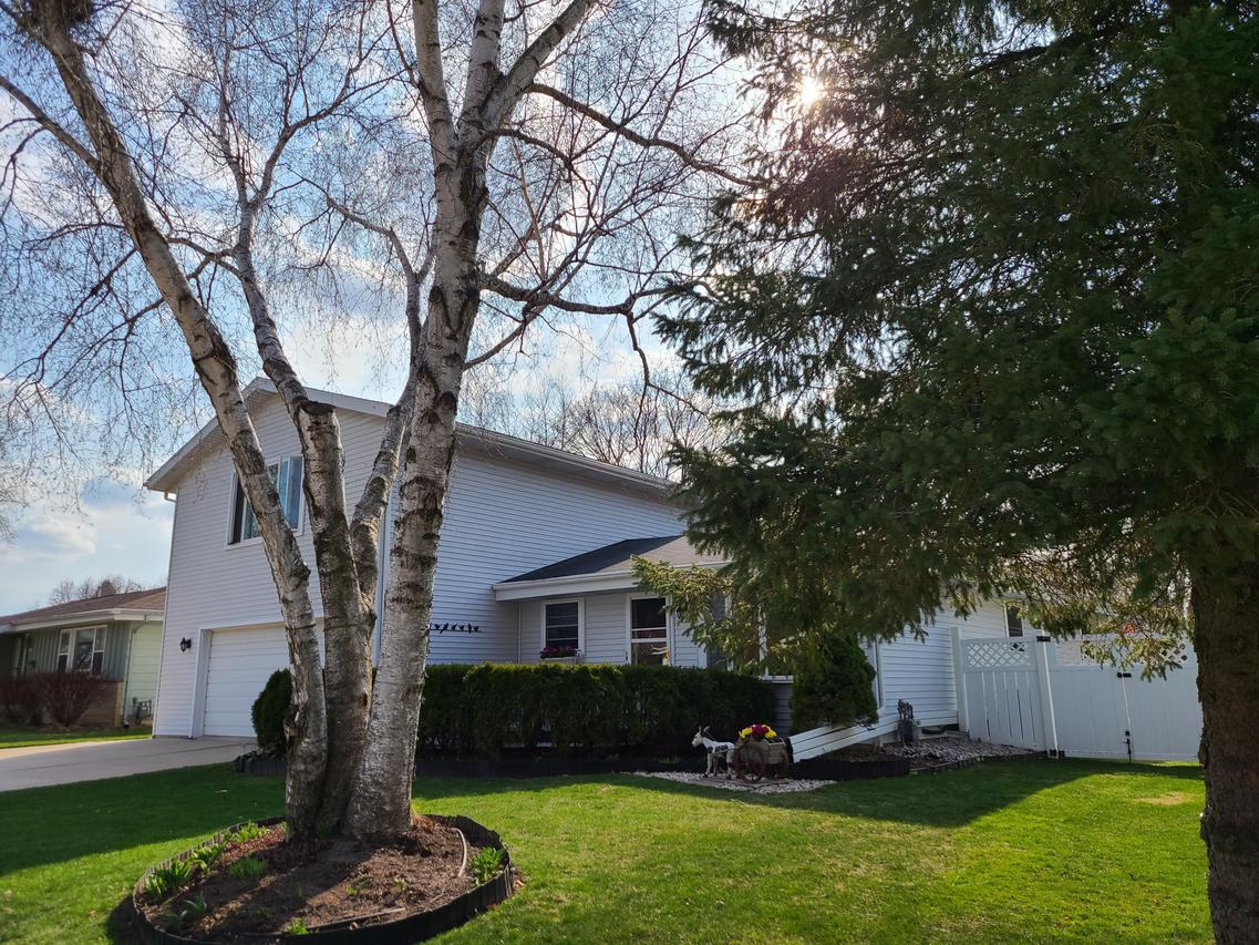 2738 N 31st Pl., Sheboygan, WI 53083
