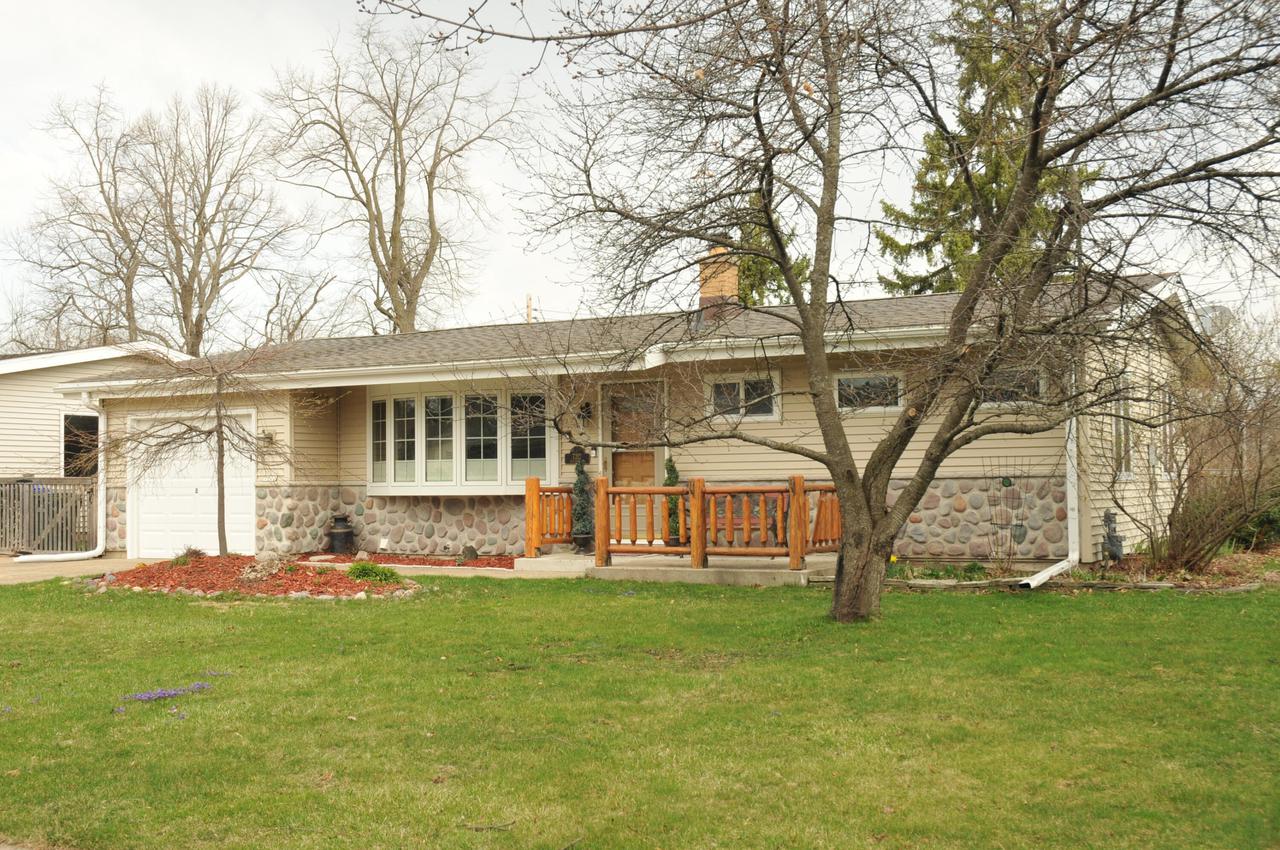 7212 Elstead Ave, Greendale, WI 53129