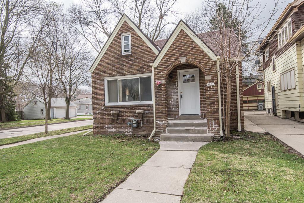 3901 W Sheridan Ave, Milwaukee, WI 53209
