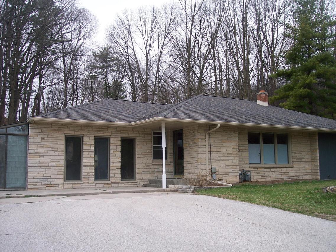 604 N 44th St., Manitowoc, WI 54220