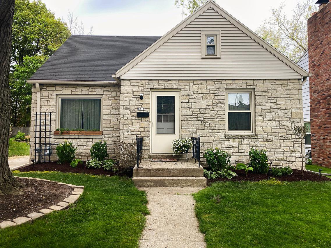 5710 W Valley Forge Dr., Milwaukee, WI 53213